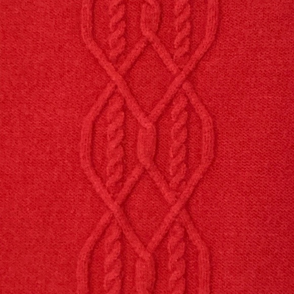 3/$25✨ Soft Cableknit ♥️ Red Sweater - Picture 3 of 6